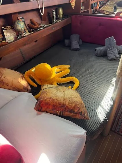 The Captains Locker - 30Ft Yacht San Miguel de Abona